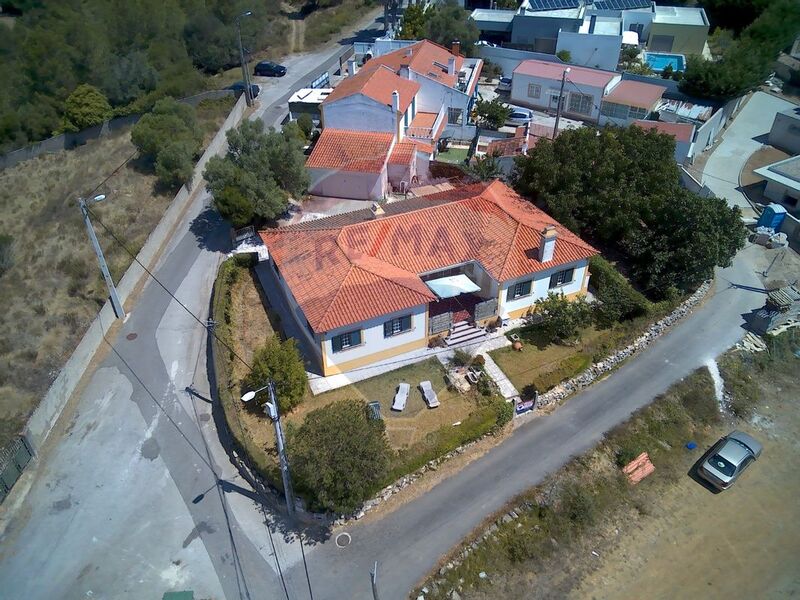 Moradia Térrea V3 à venda Sintra - garagem, terraços, piscina