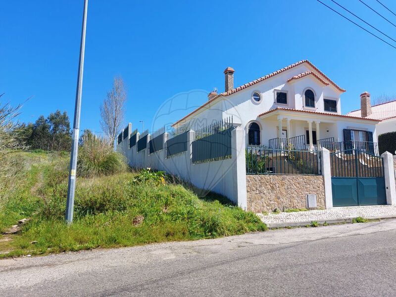 Land Urban with 555sqm Vimeiro Lourinhã