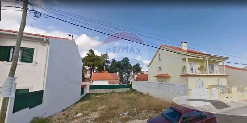 Land with 258sqm Quinta do Conde Sesimbra