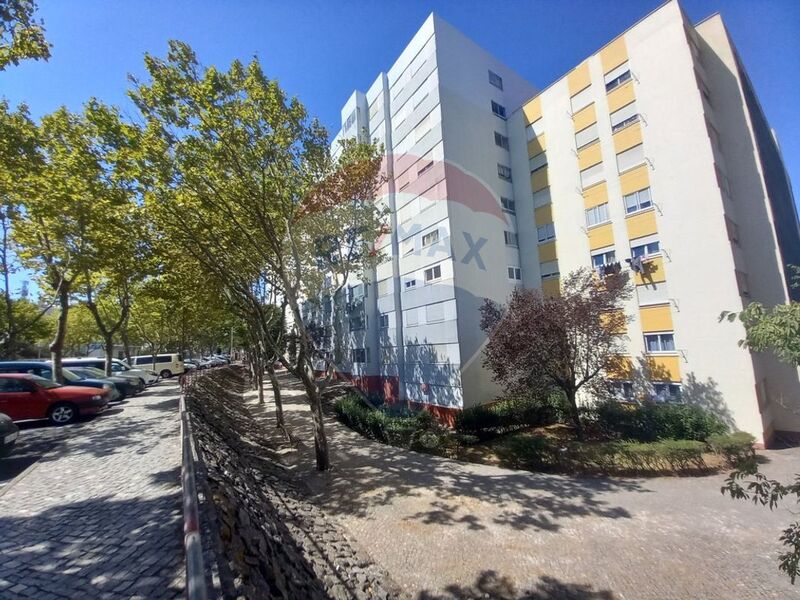 Apartamento em zona central T3 Loures - jardim