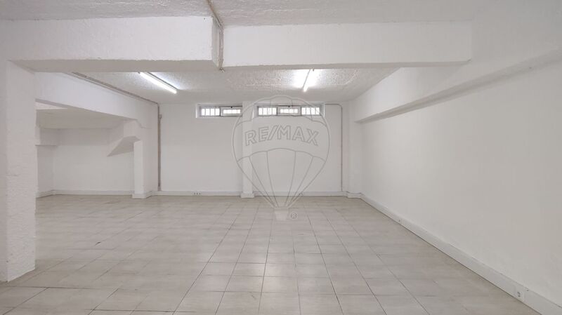 Warehouse with 220sqm Oeiras - storage room, parking lot