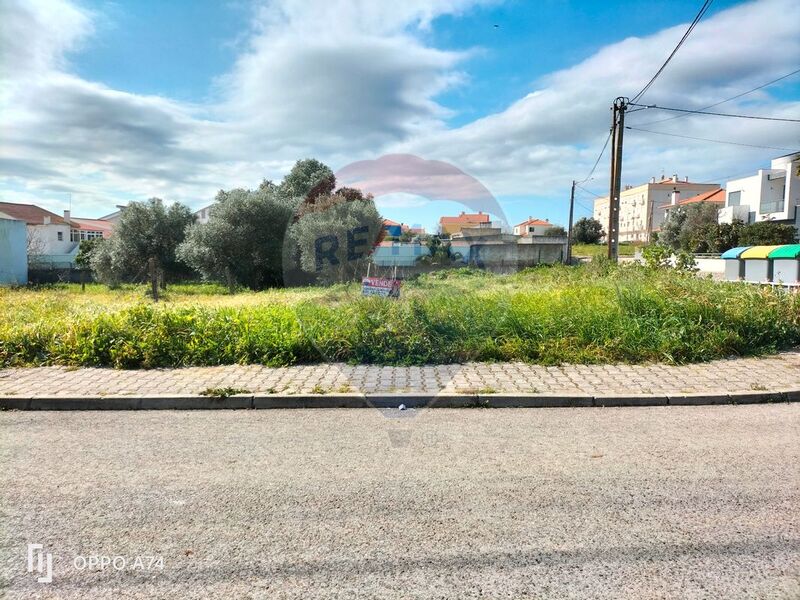 Terreno Urbano para construção Loures