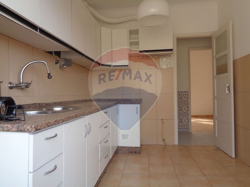 Apartamento no centro T2 Loures para vender