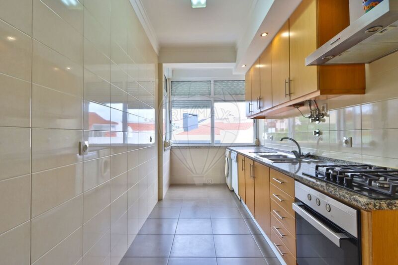 Apartment 2 bedrooms Oeiras e São Julião da Barra - balcony, kitchen
