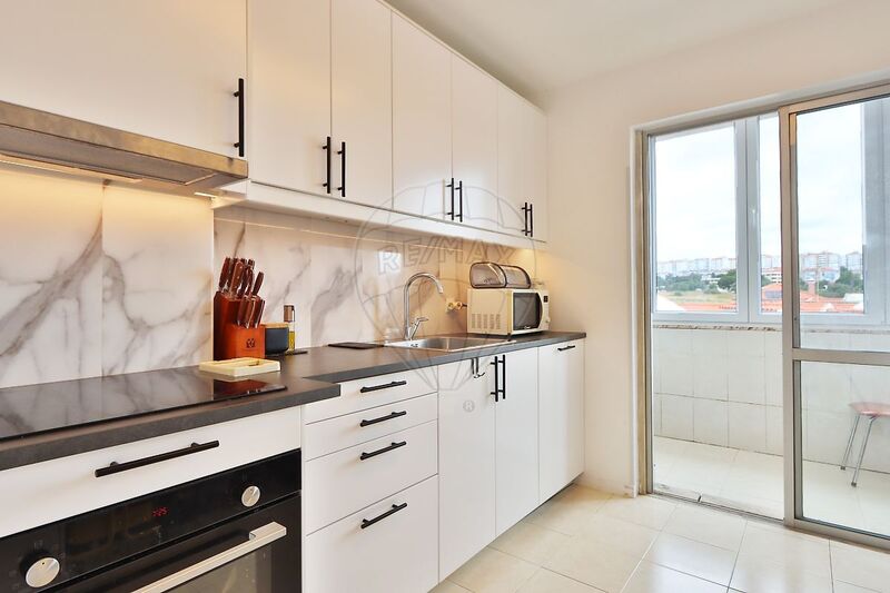 Apartment Refurbished T2 Barcarena Oeiras - balcony, 1st floor