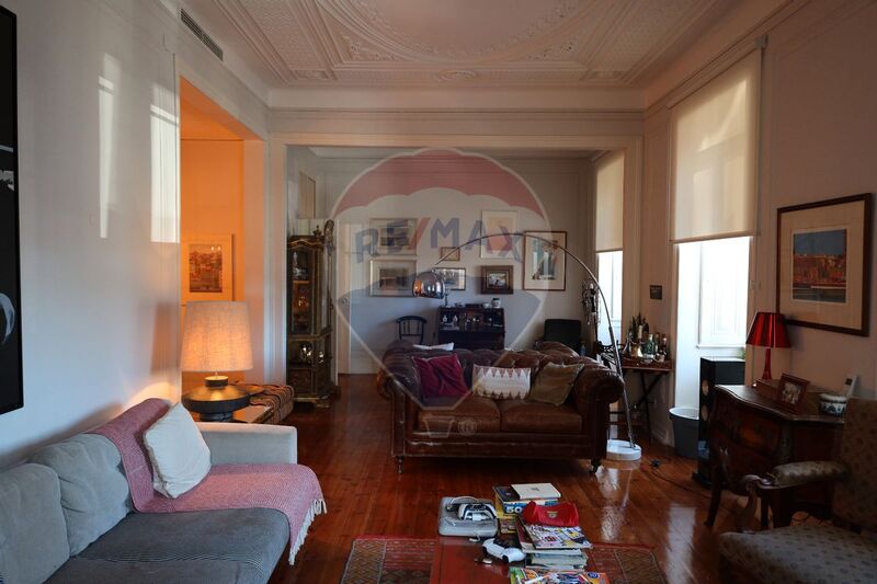 Apartamento T4 Remodelado Alcântara Lisboa à venda - vidros duplos, ar condicionado, garagem