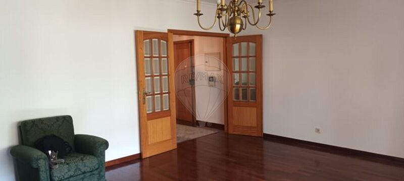 Apartamento no centro T3 Algés Oeiras - lareira