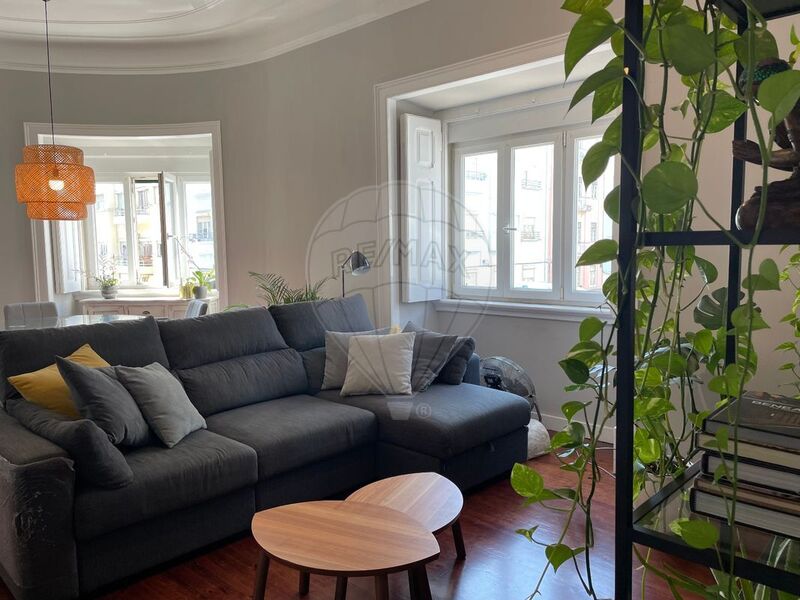 Apartment T2 Renovated Alcântara Lisboa - terrace, store room, garden