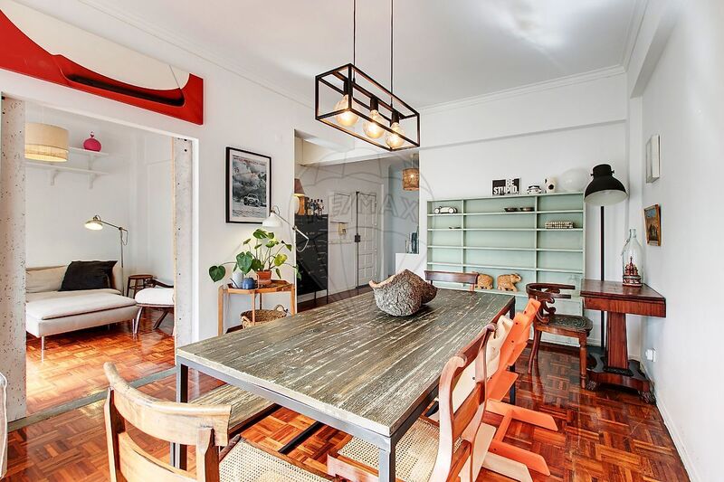 Apartamento T2 Campolide Lisboa - varanda, cozinha equipada