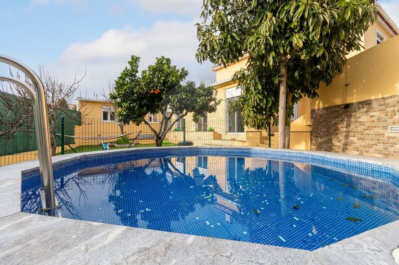 House 3 bedrooms Rio de Mouro Sintra - fireplace, swimming pool, garden, store room