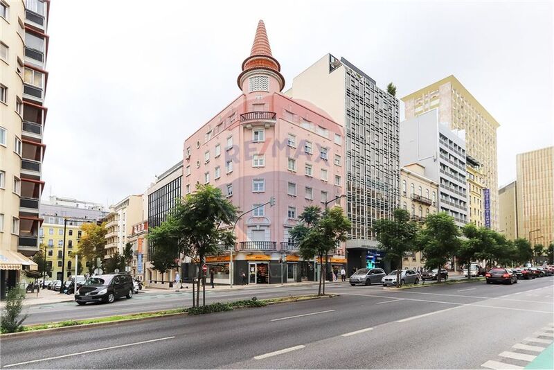 Apartamento T3 Remodelado Avenidas Novas Lisboa