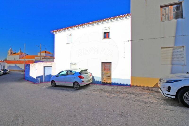 House 3 bedrooms to recover Évora