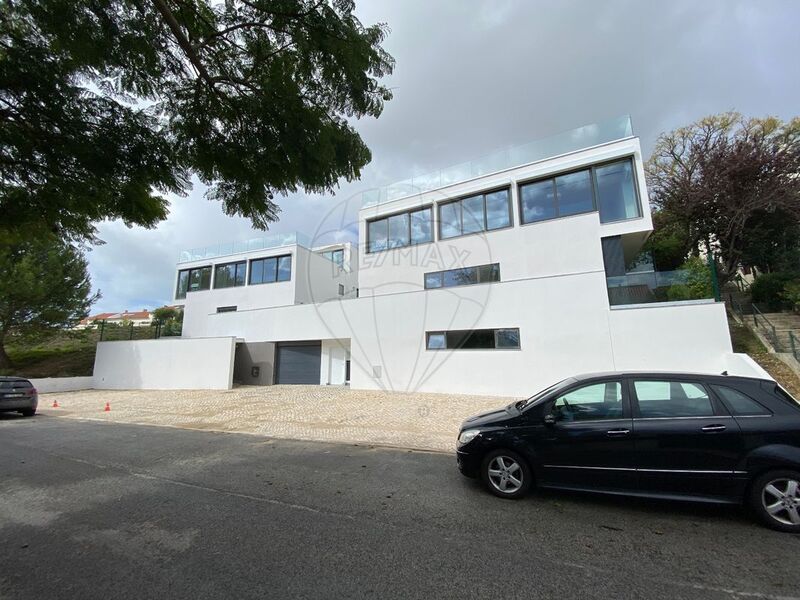 House Semidetached V4 Oeiras - equipped kitchen, air conditioning, sea view, garage, terrace, terraces, garden