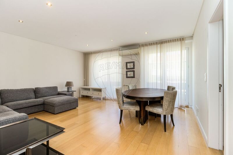 Apartment T3 Areeiro Lisboa - air conditioning, boiler, gardens, central heating, furnished