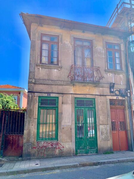 Prédio Urbano Ramalde Porto - localização privilegiada