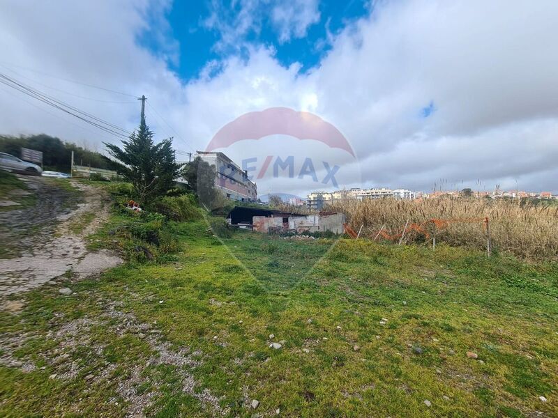 Terreno Urbano com 1418m2 Odivelas para comprar