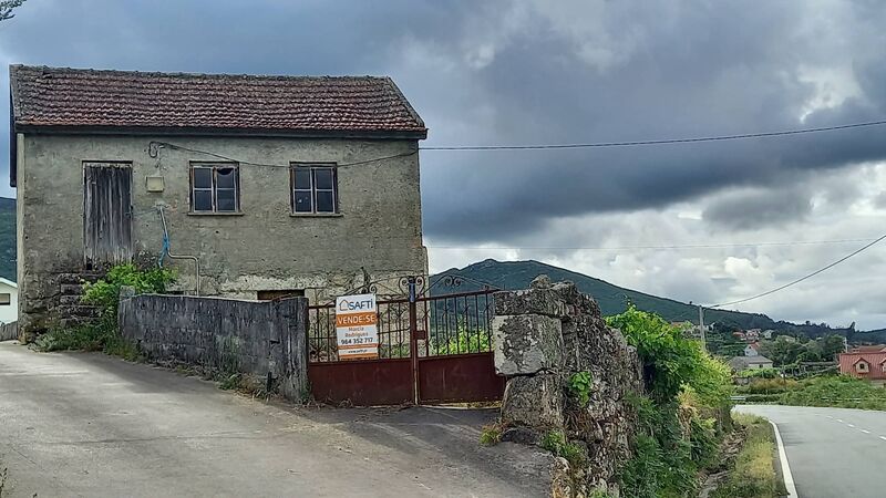 Terreno com 1900m2 Merufe Monção