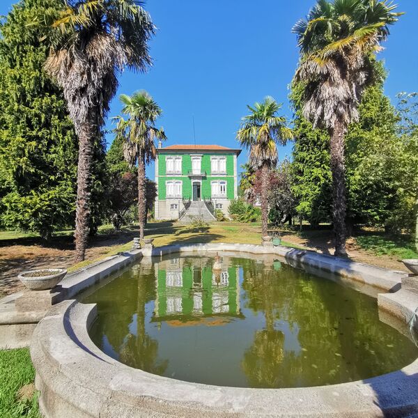 Casa Remodelada V5 Covas Urgezes Guimarães para comprar - aquecimento central, garagem, jardim, vista magnífica