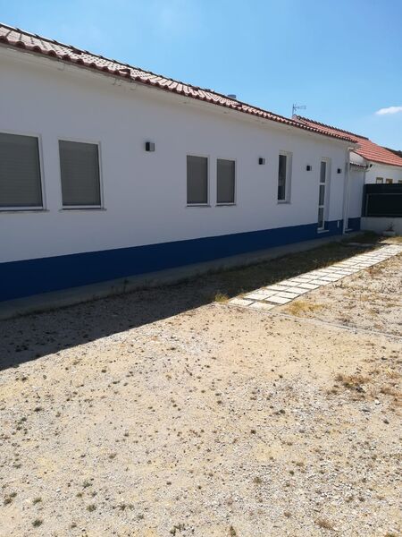 Moradia em construção V5 Salgueirinha Coruche - cozinha equipada, arrecadação, garagem, piscina, bbq