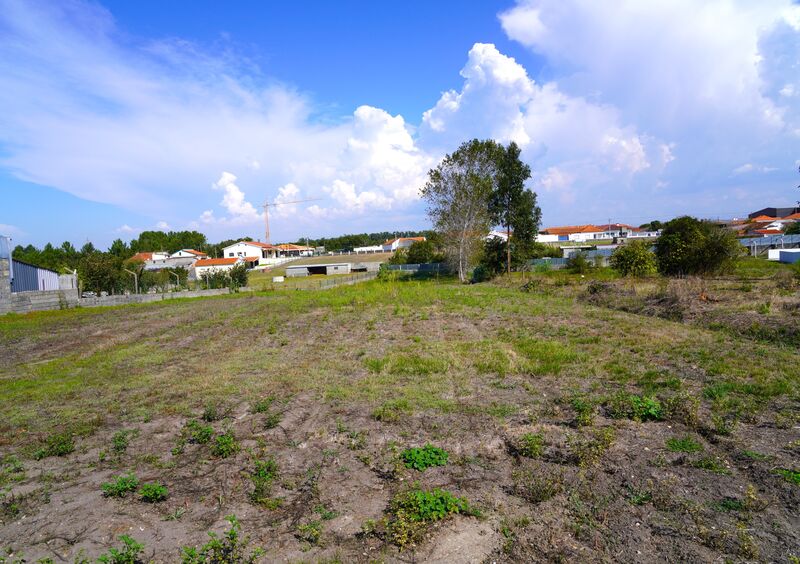 Land with 2500sqm Pocariça Maceira Leiria - very quiet area