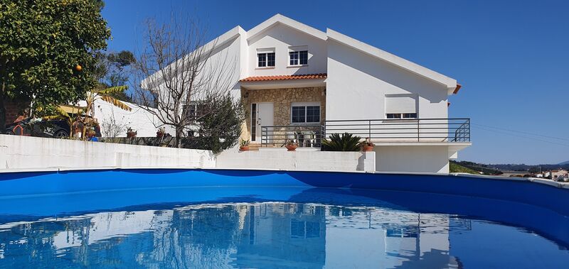 Moradia V4 Vimeiro Alcobaça para vender - piscina, lareira, piso radiante, salamandra, marquise