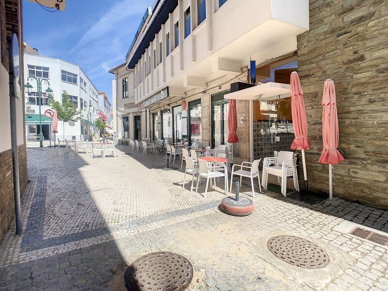 Hotel in the center Macedo de Cavaleiros - kitchen, esplanade, equipped