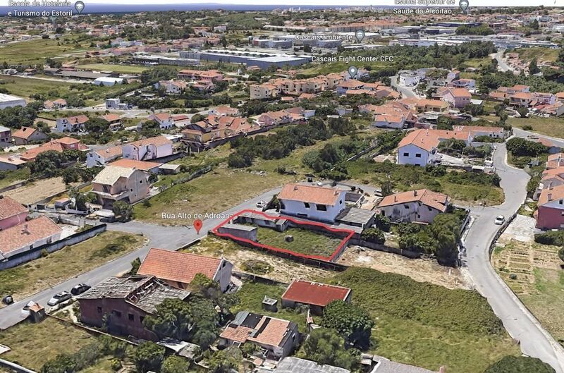 Terreno com 379m2 Alcabideche Cascais - furo