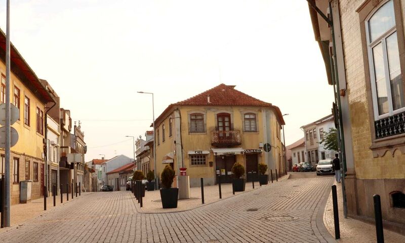 Moradia no centro V4 Ovar - terraço, sótão