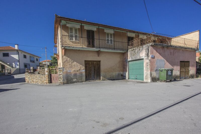 House to recover V4 Murça - garage
