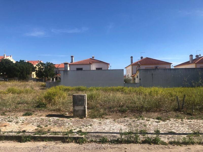 Land nuevo with 414.60sqm Meia Via Torres Novas