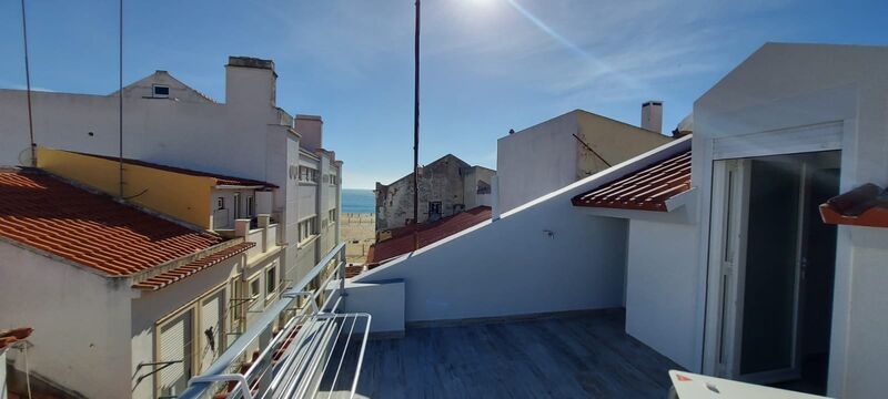 Apartamento T2 Nazaré - painéis solares, equipado, terraço, excelente localização