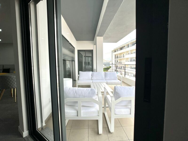 Apartment nuevo T3 Quelfes Olhão - balcony, great location, balconies, swimming pool, store room