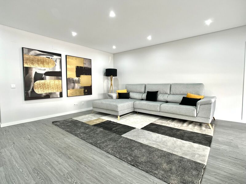 Apartamento novo T3 Quelfes Olhão - piscina, depósito, varandas, excelente localização