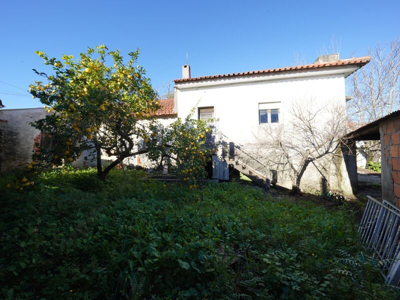 House V2 to recover Maceira Leiria - attic, garden