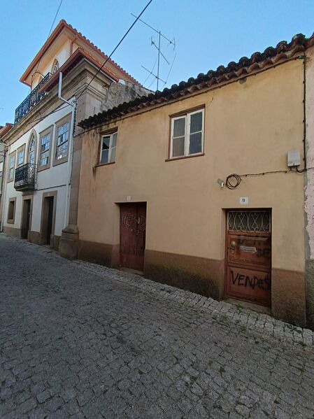 House to rebuild 2 bedrooms Lardosa Castelo Branco