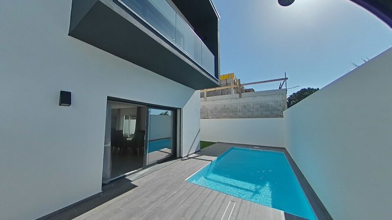 House V4 Isolated Nossa Senhora de Fátima Entroncamento - air conditioning, balcony, swimming pool, garden, furnished, equipped, garage