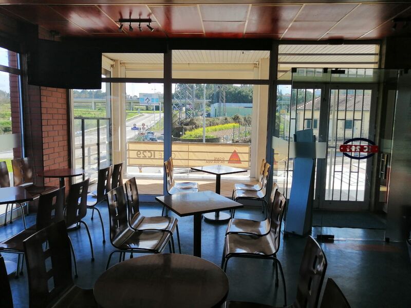 Café Equipado Gondomar - , esplanada, wc