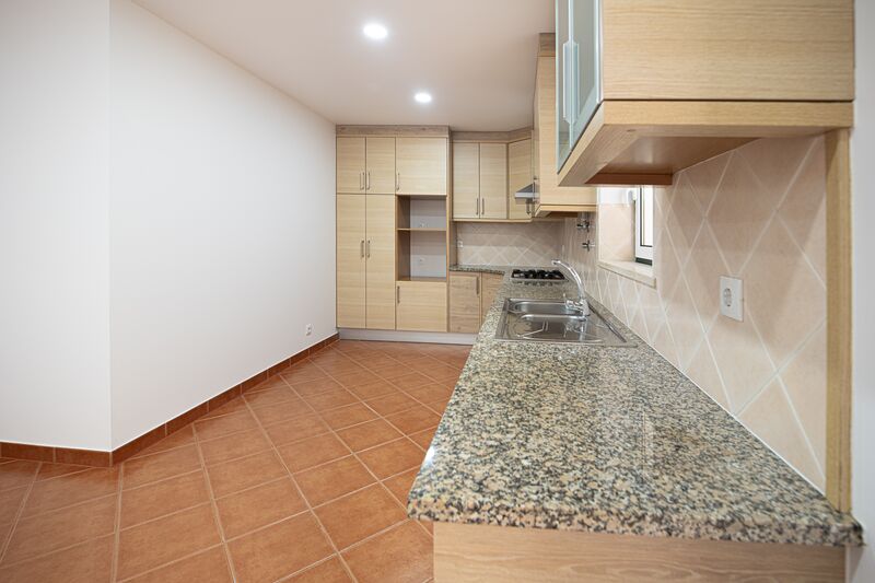 Apartment 1+1 bedrooms Pombal - kitchen, playground