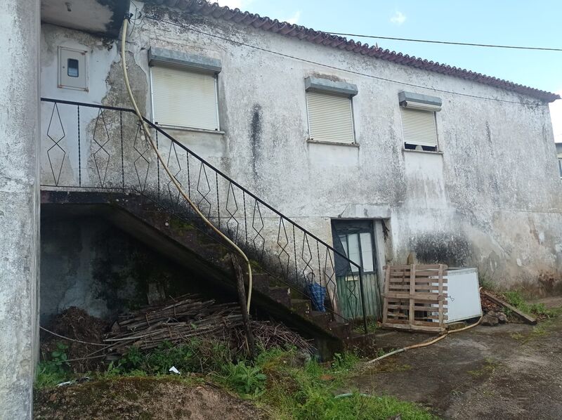 жилой дом V3 Poiares (Santo André) Vila Nova de Poiares - гараж