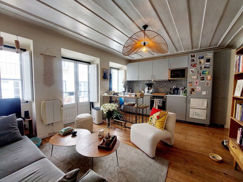Apartamento Duplex T2+1 Estrela Lisboa - cozinha equipada, excelente localização