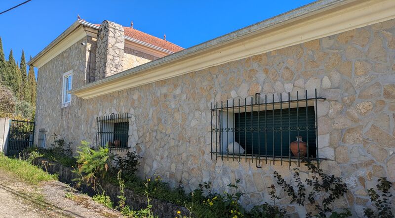 Farm 4 bedrooms with house Santarém - fruit trees, swimming pool, garage, barbecue, automatic gate, water