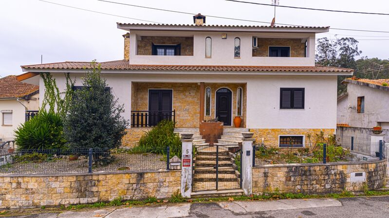 House V4+1 Águeda - fireplace, balconies, barbecue, central heating, garage, air conditioning, terrace, equipped, quiet area, balcony