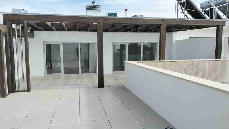Apartment 4 bedrooms Duplex near the beach Silvalde Espinho - sea view, terrace, equipped, air conditioning, garage