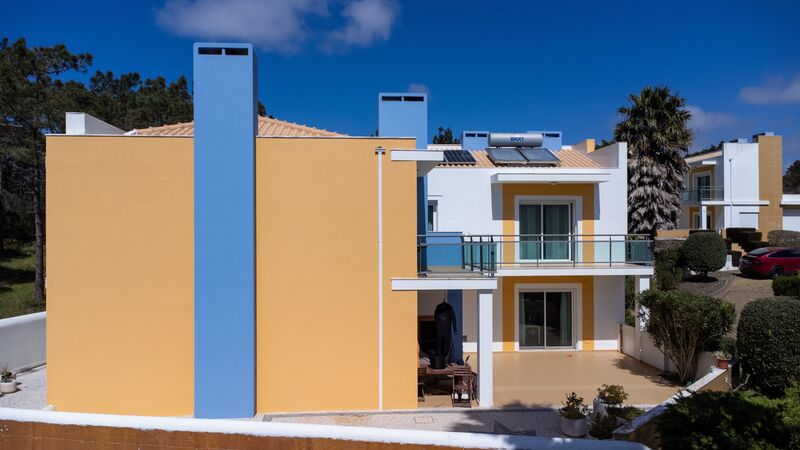 House excellent condition V3 Ericeira Mafra - swimming pool, terrace, gated community, air conditioning, sea view, gardens, balcony, garage, playground, fireplace