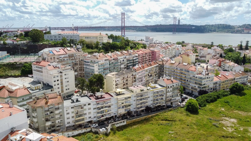 Apartment 1+1 bedrooms in good condition Rio Seco Alcântara Lisboa - balcony