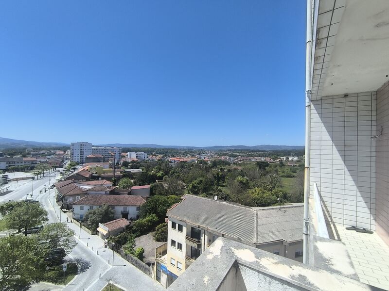 Apartamento T3 no centro Amares - lareira, vidros duplos, vista magnífica, isolamento térmico, cozinha equipada
