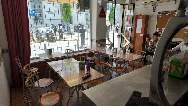 Café Equipado no centro Campo de Ourique Lisboa - excelente localização, cozinha, montra,
