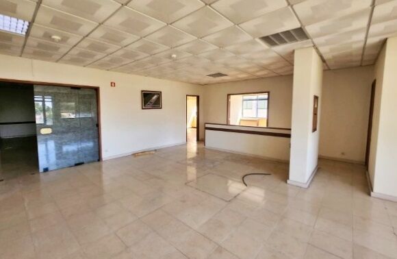 Warehouse with 3674sqm Vila Nova de Gaia - ,