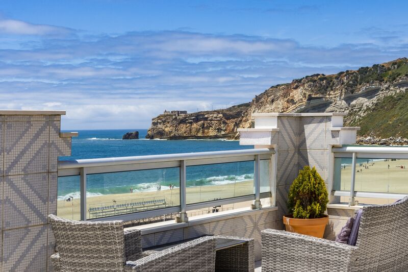 Apartamento T2 Renovado Nazaré - varanda, terraço