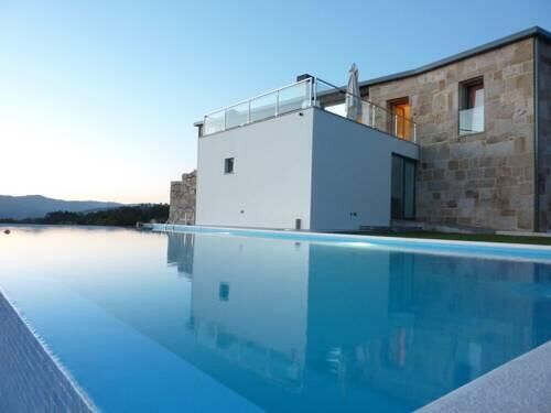 House Modern Vouzela - air conditioning, balconies, equipped, garden, terrace, balcony